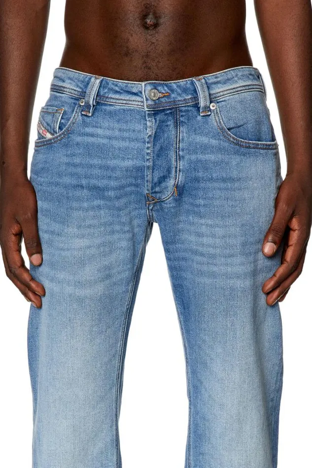 Men Straight Jeans 1985 Larkee 0enas Light Blue Diesel Straight Men Straight Jeans 1985 Larkee 0enas Light Blue Diesel Straight